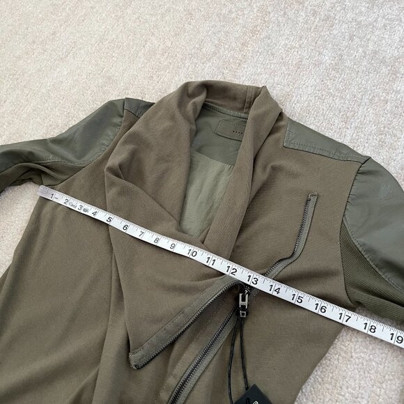 NWT Blank NYC Faux Leather Asymmetrical Zip Moto Jacket S Green - Picture 6 of 10